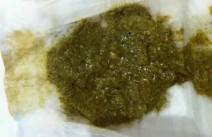 Стул темно зеленого цвета