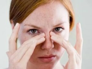 Заложенность носа, отечность глаз ежегодно. Аллергия не выявлена