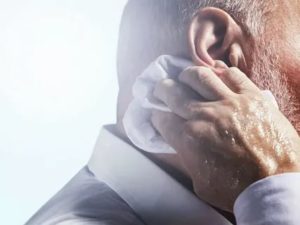Длительный субфебрилитет, повышенная дневная потливость, чувство тепла под кожей