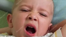 Глубокий вдох и зевание у ребенка