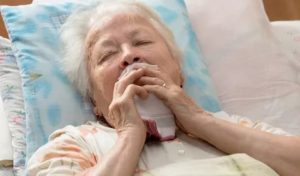 Кровотечение у бабушки