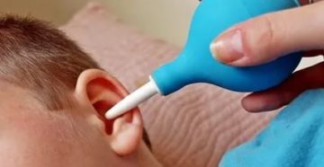 Промывание ушей малышу после рено-вакс Промывание ушей малышу после рено-вакс