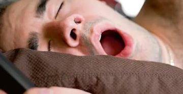 Закладывает нос во время сна Закладывает нос во время сна