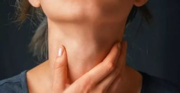 Дискомфорт и хруст в шее и ощущение припухлости в гортани Дискомфорт и хруст в шее и ощущение припухлости в гортани